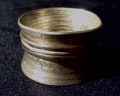[three-ring spinner ring with corn husk pattern (size 5+)]